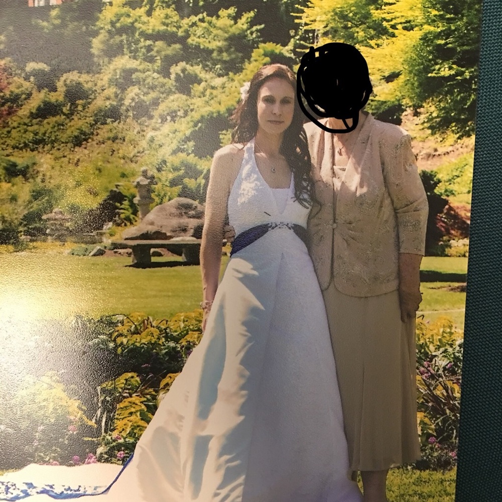 Wedding dress